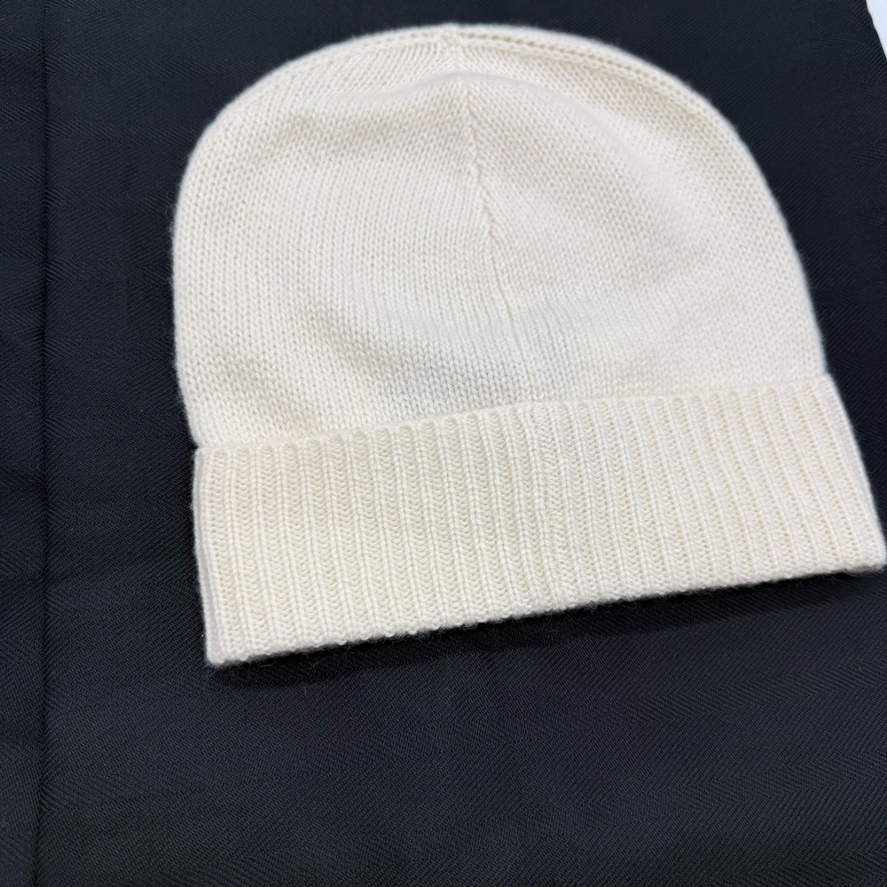 NWT  Charter Club Luxury 100% Cashmere Hat – Ivory– One Size MSRP $79 - Picture 3 of 4